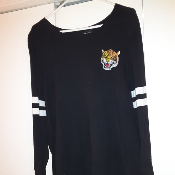 torrid Sweaters - Torrid size 4 sweater
